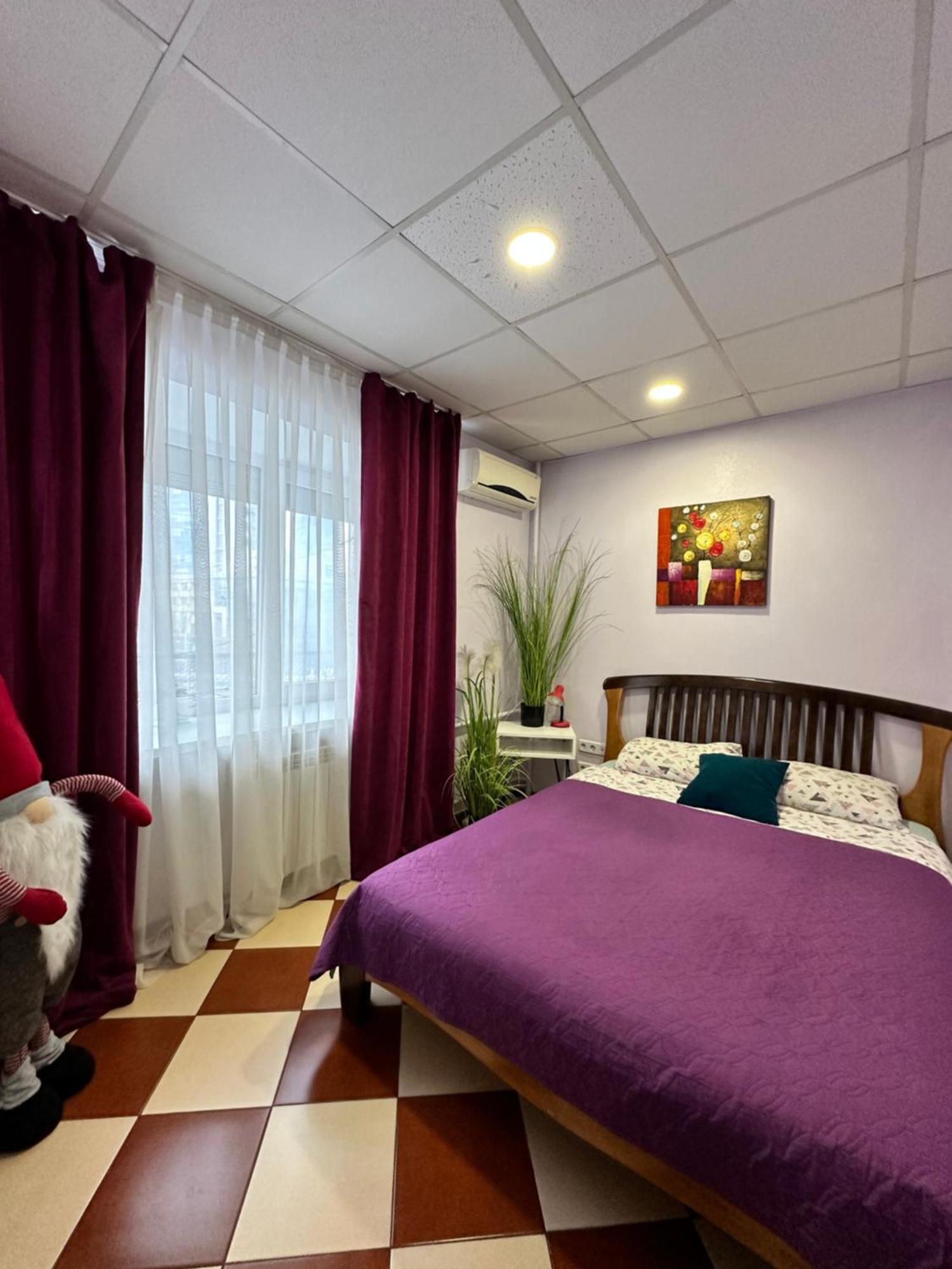 Apartment простора 3 кім кварт в самому центрі києва з двома окремими спальнями трц гуллівер *